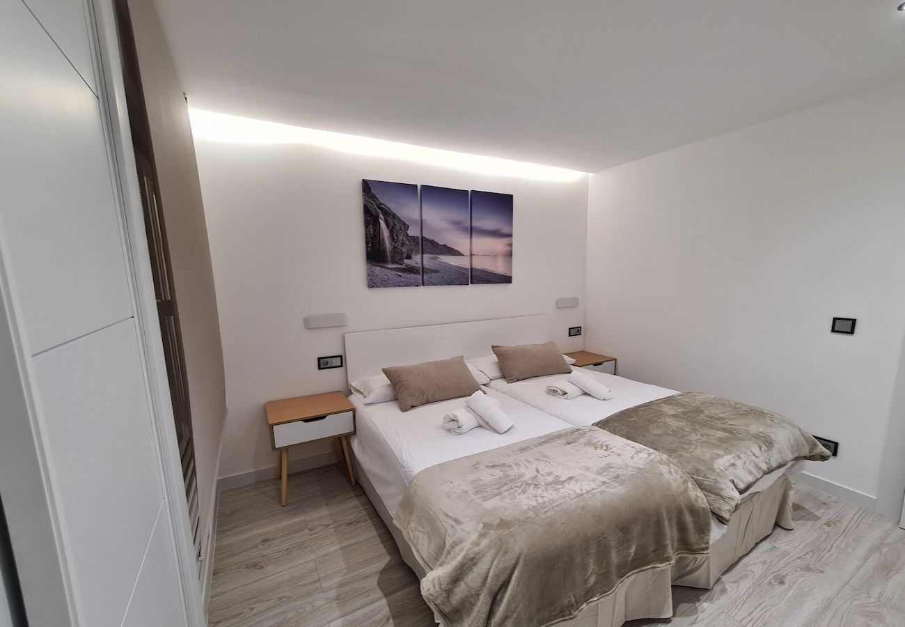 Apartamento en Gijón - 104A Apartamento para 8 Personas