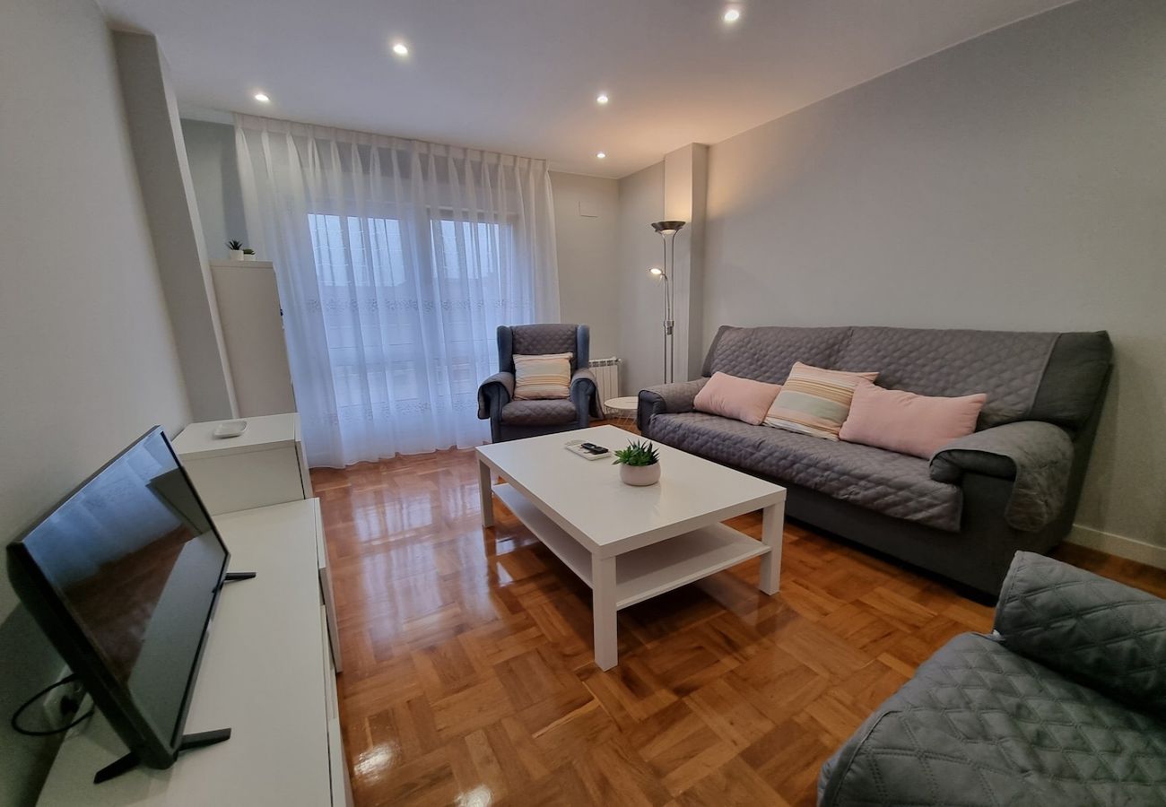 Apartamento en Gijón - 153A -3 dormitorios Barrio de La Arena con parking