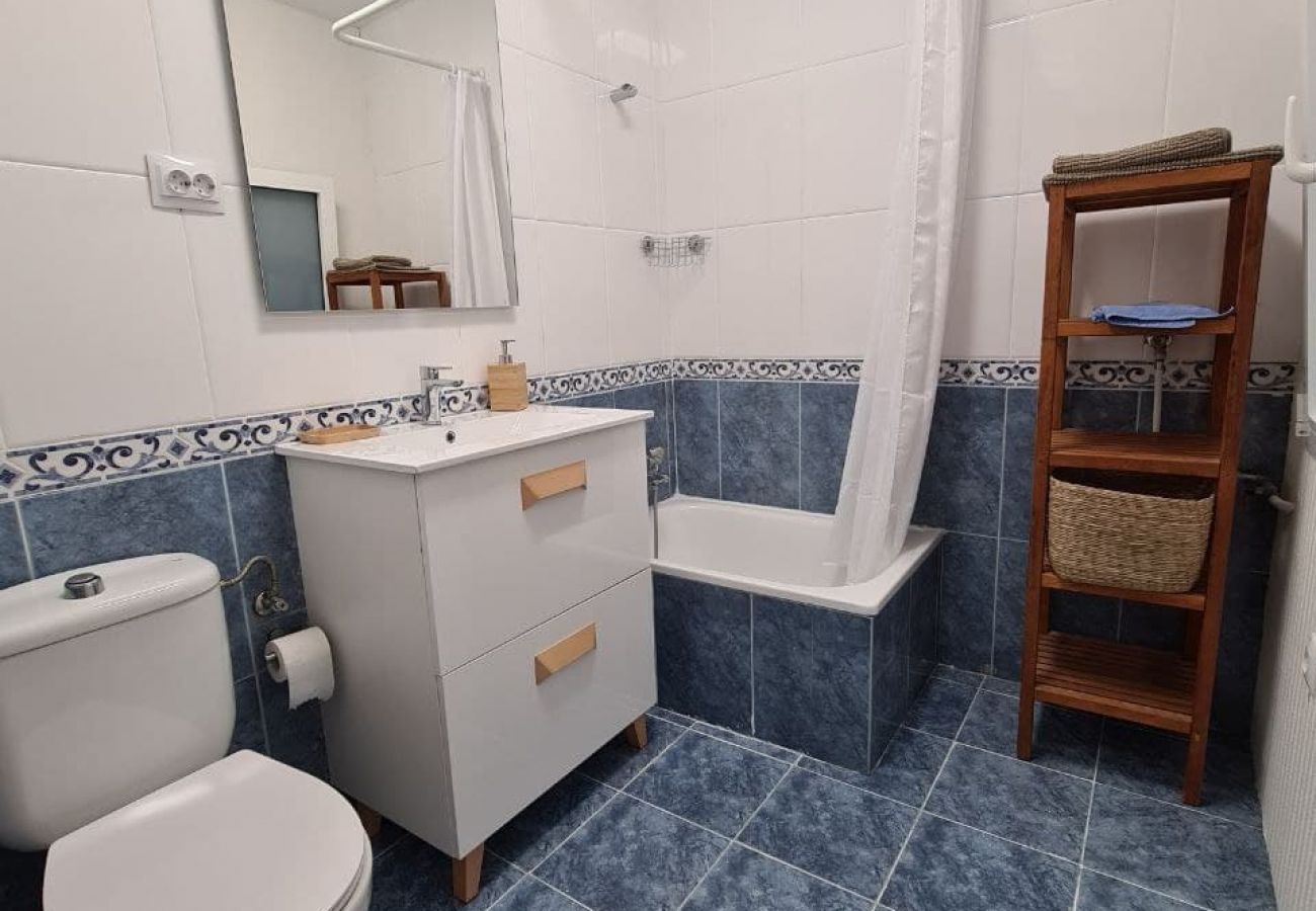 Apartamento en Gijón - 122A   Emblemática vivienda en Playa San Lorenzo