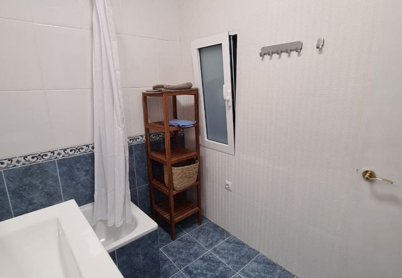 Apartamento en Gijón - 122A   Emblemática vivienda en Playa San Lorenzo