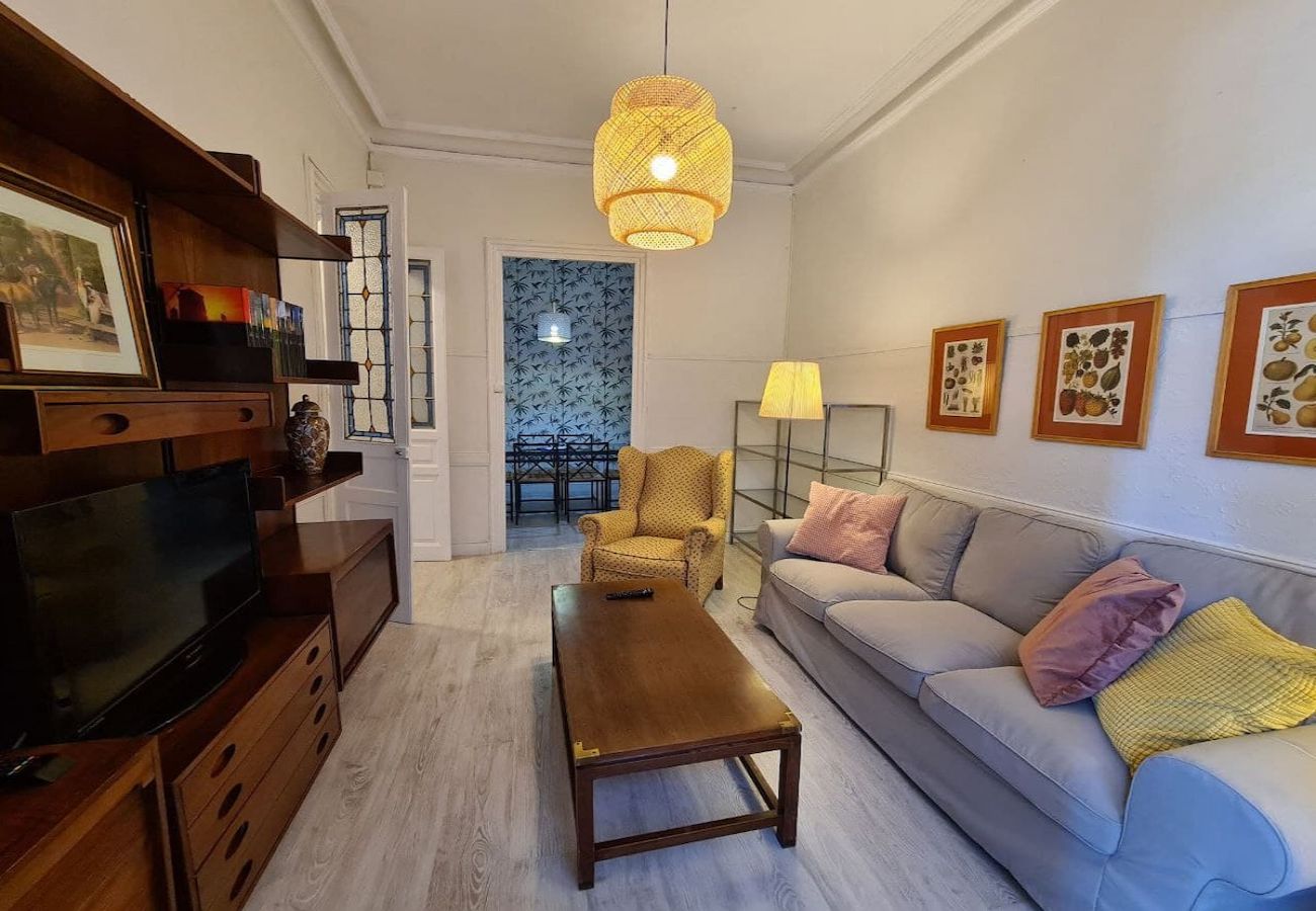 Apartamento en Gijón - 122A   Emblemática vivienda en Playa San Lorenzo