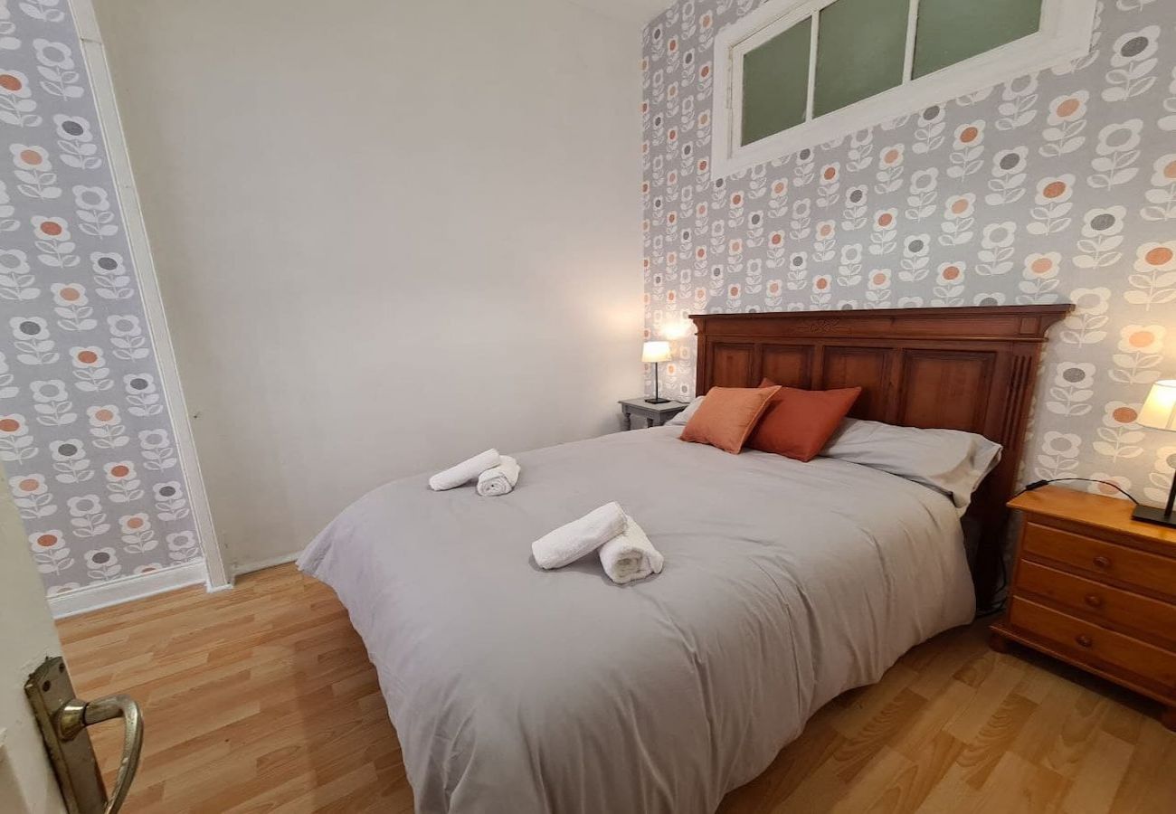 Apartamento en Gijón - 122A   Emblemática vivienda en Playa San Lorenzo