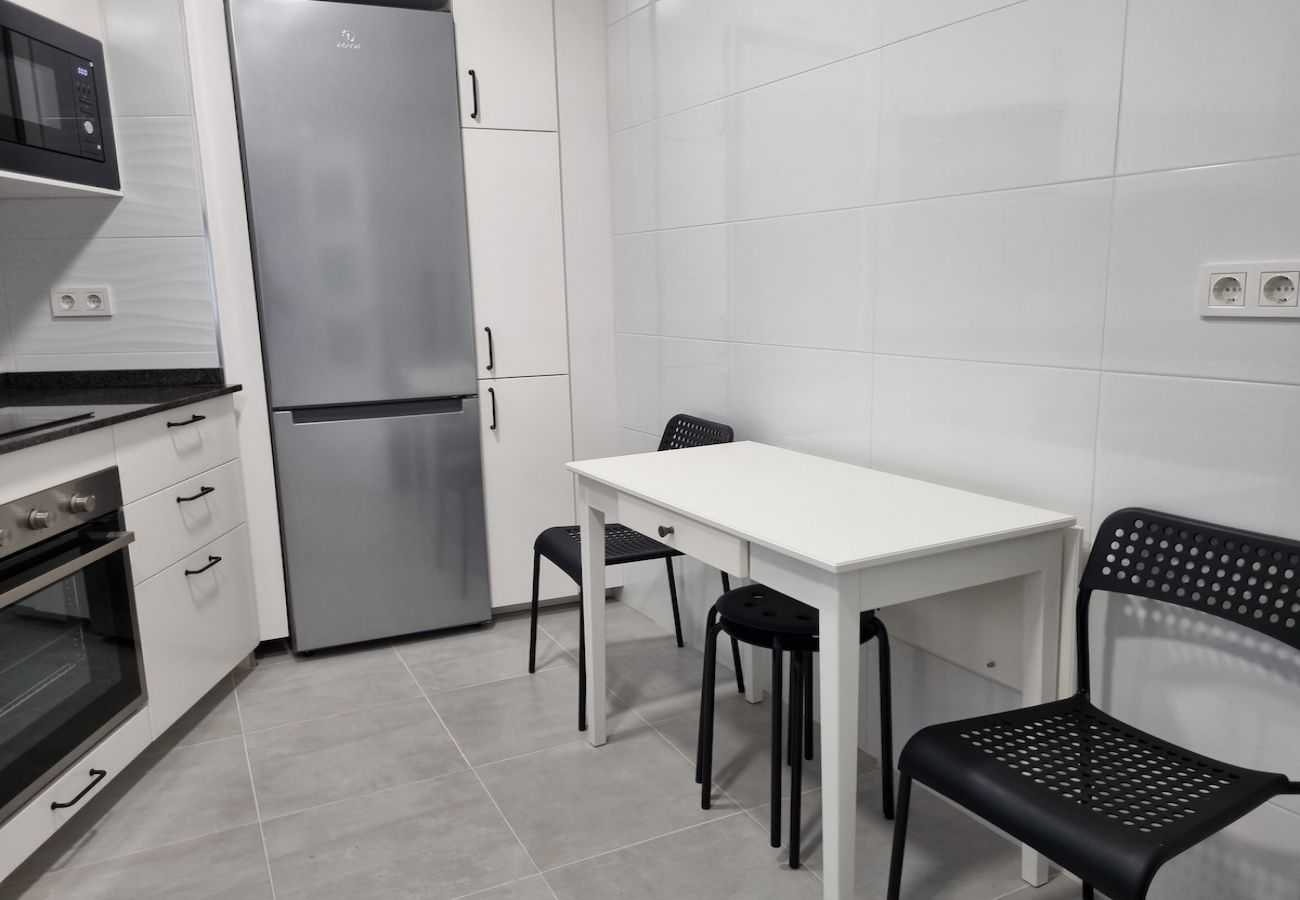 Apartamento en Gijón - 143A - Moderno, céntrico, 3 habitaciones