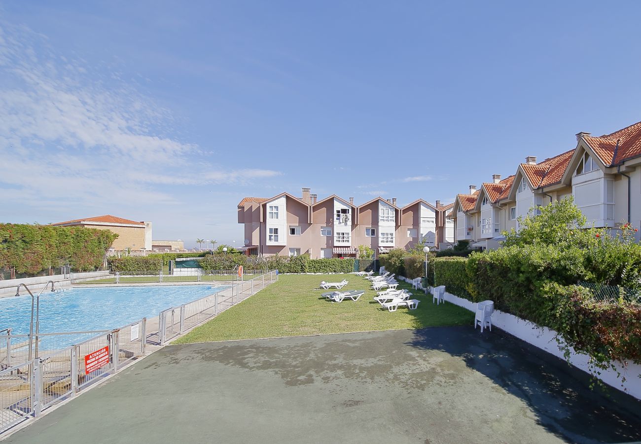 Casa adosada en Gijón - 158A Triplex Rinconin con piscina