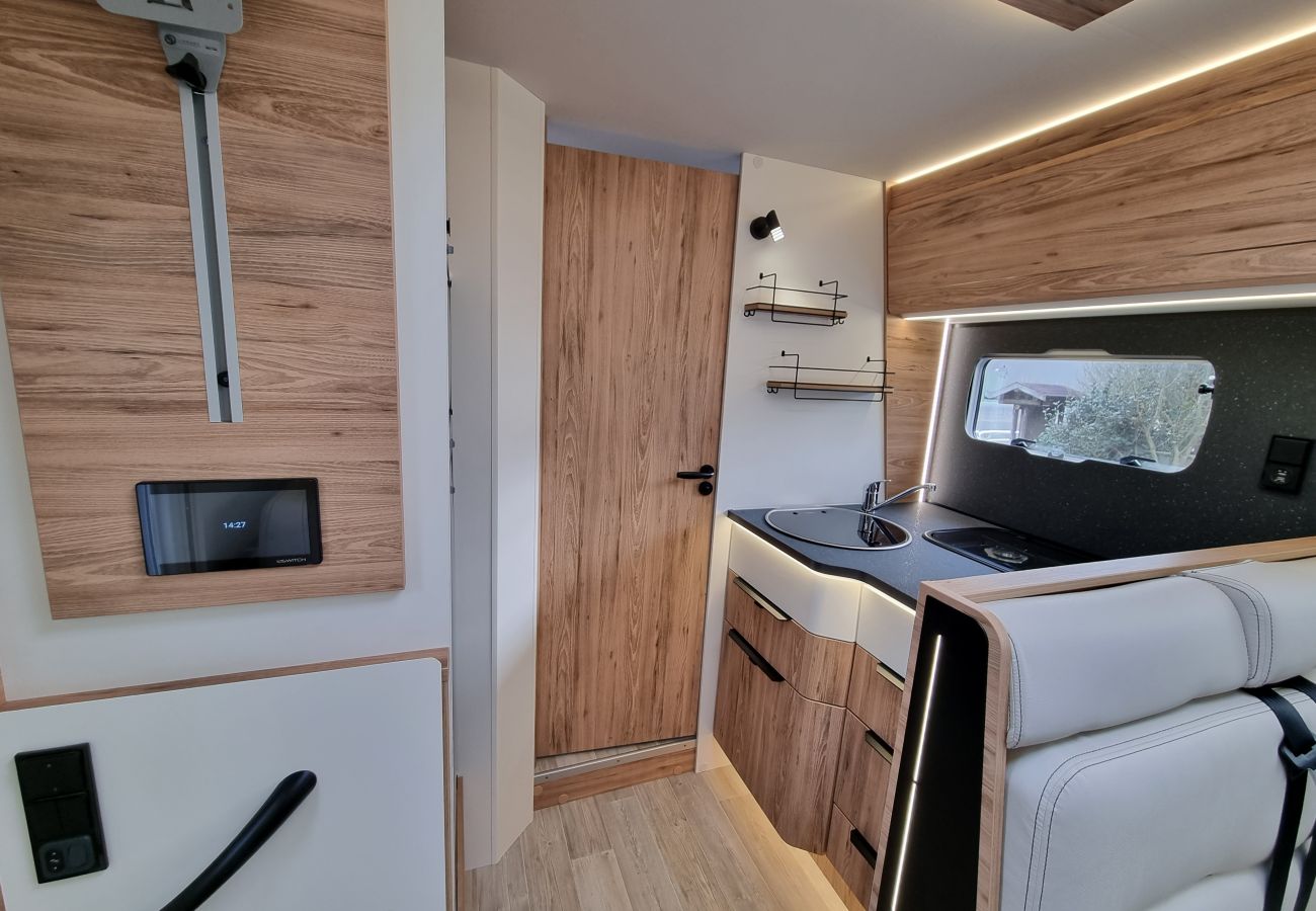 Mobile home en Gijón - CARAV001 - Autocaravana Integral