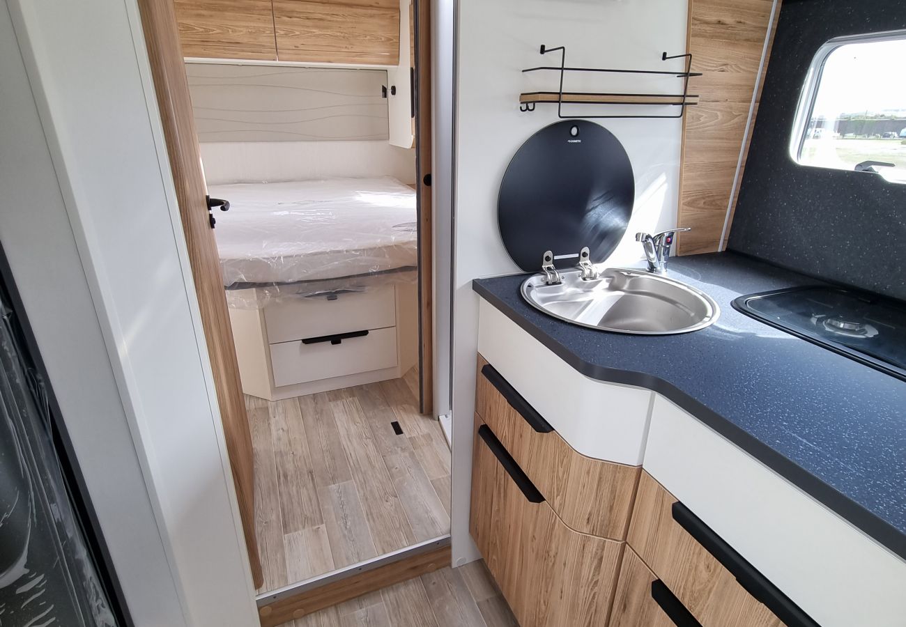 Mobile home en Gijón - CARAV001 - Autocaravana Integral