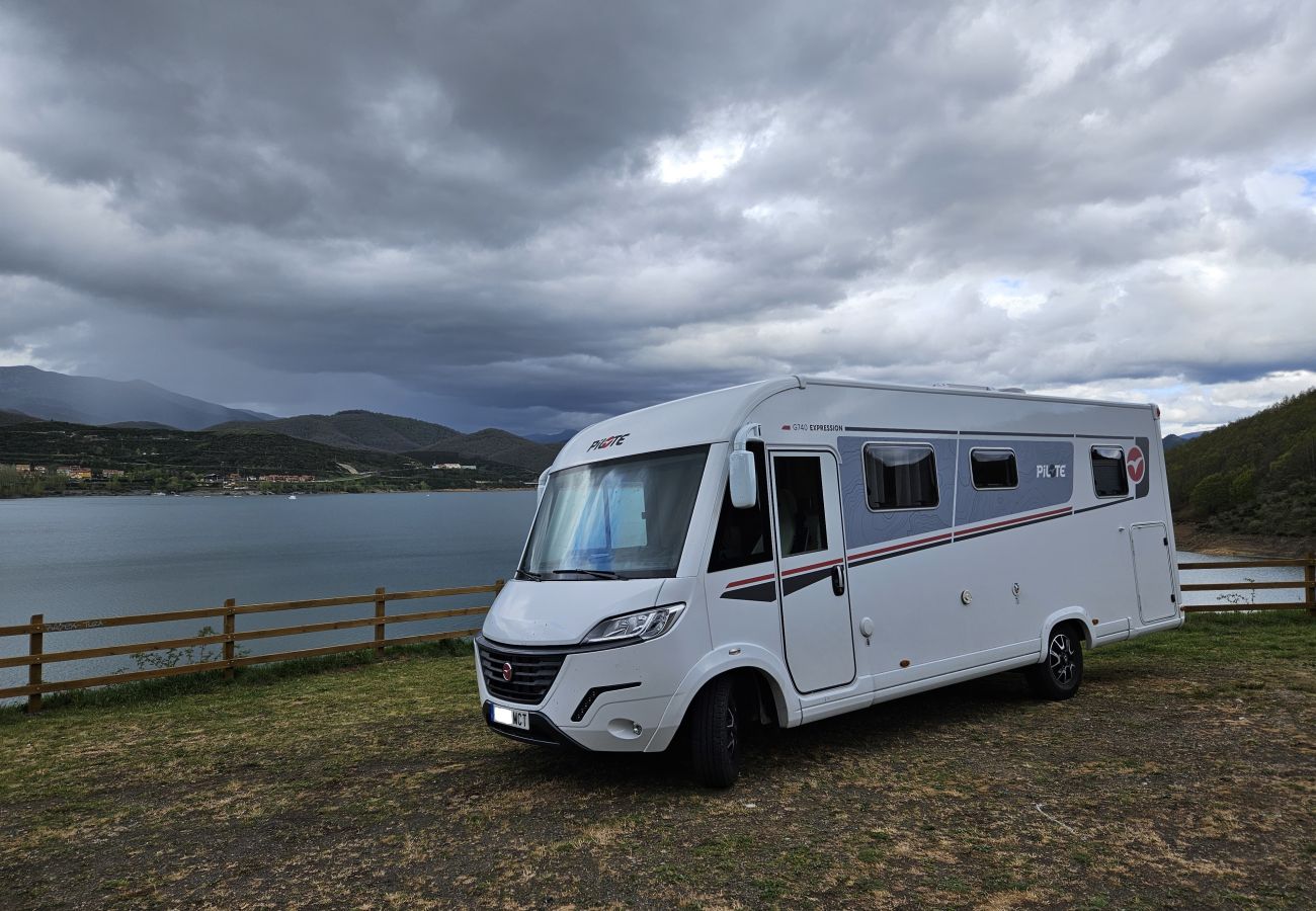 Mobile home en Gijón - CARAV001 - Autocaravana Integral