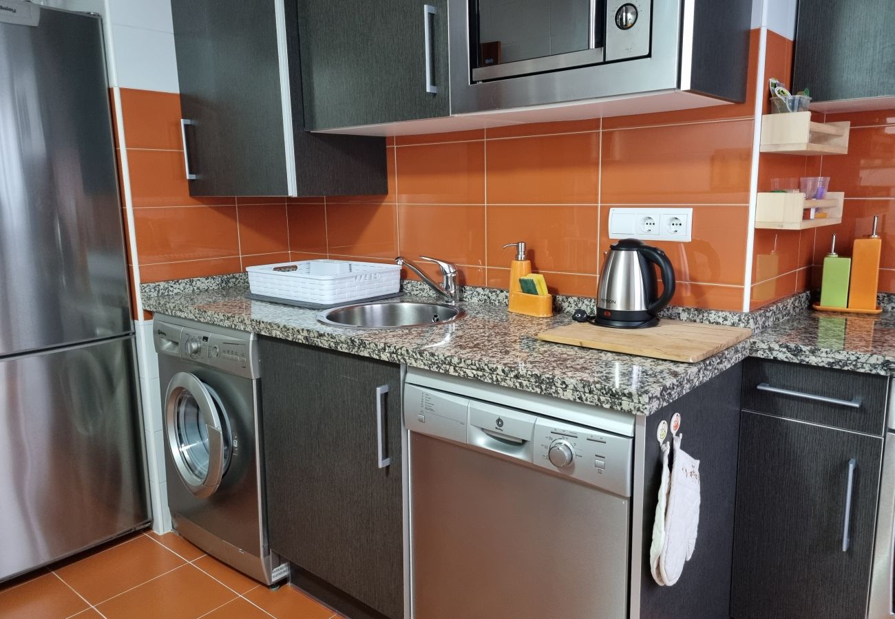 Apartamento en Luanco - 25A01 Duplex con jardín y garaje