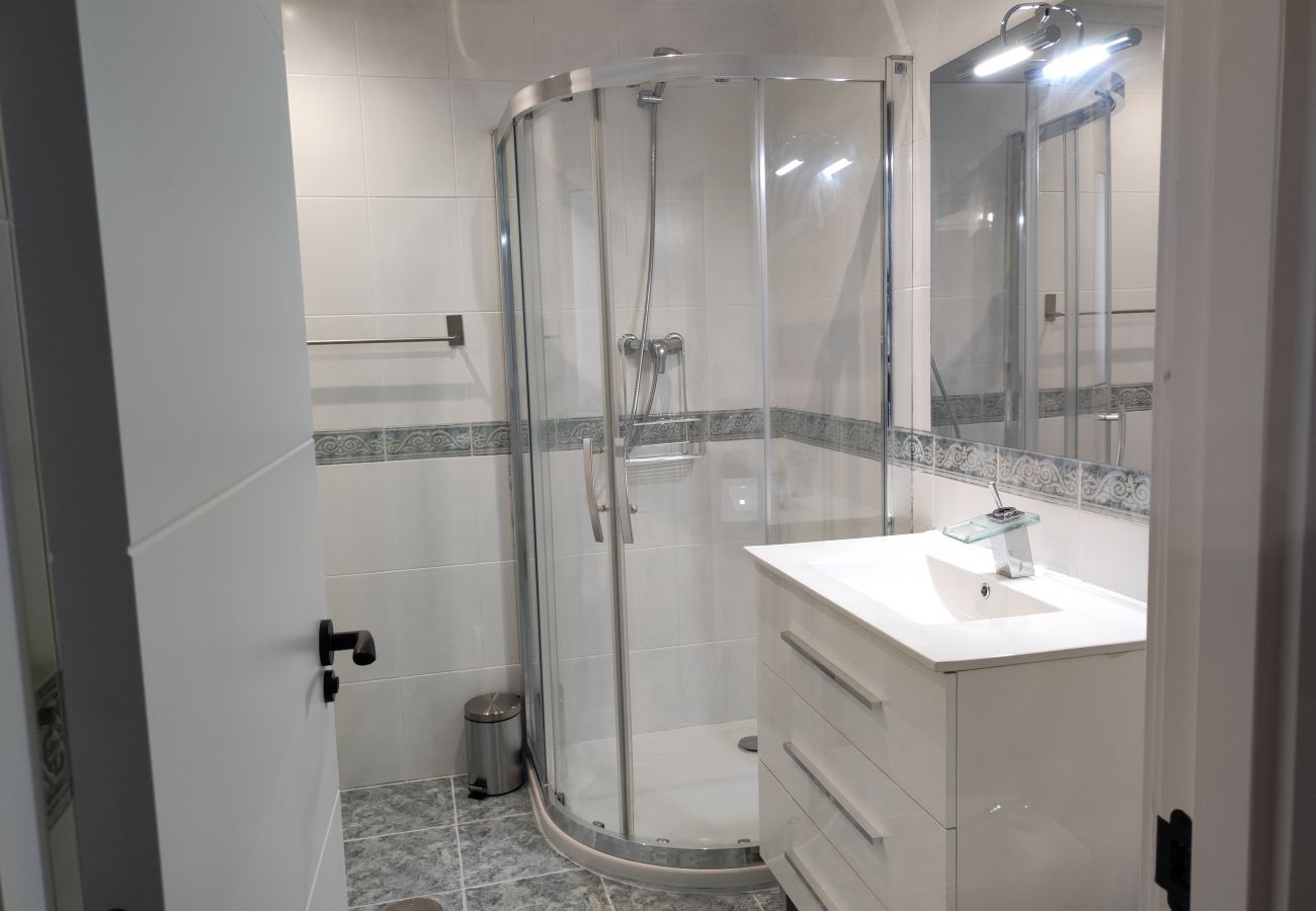 Apartamento en Gijón - 1A104 Top30 Precioso ático con terraza