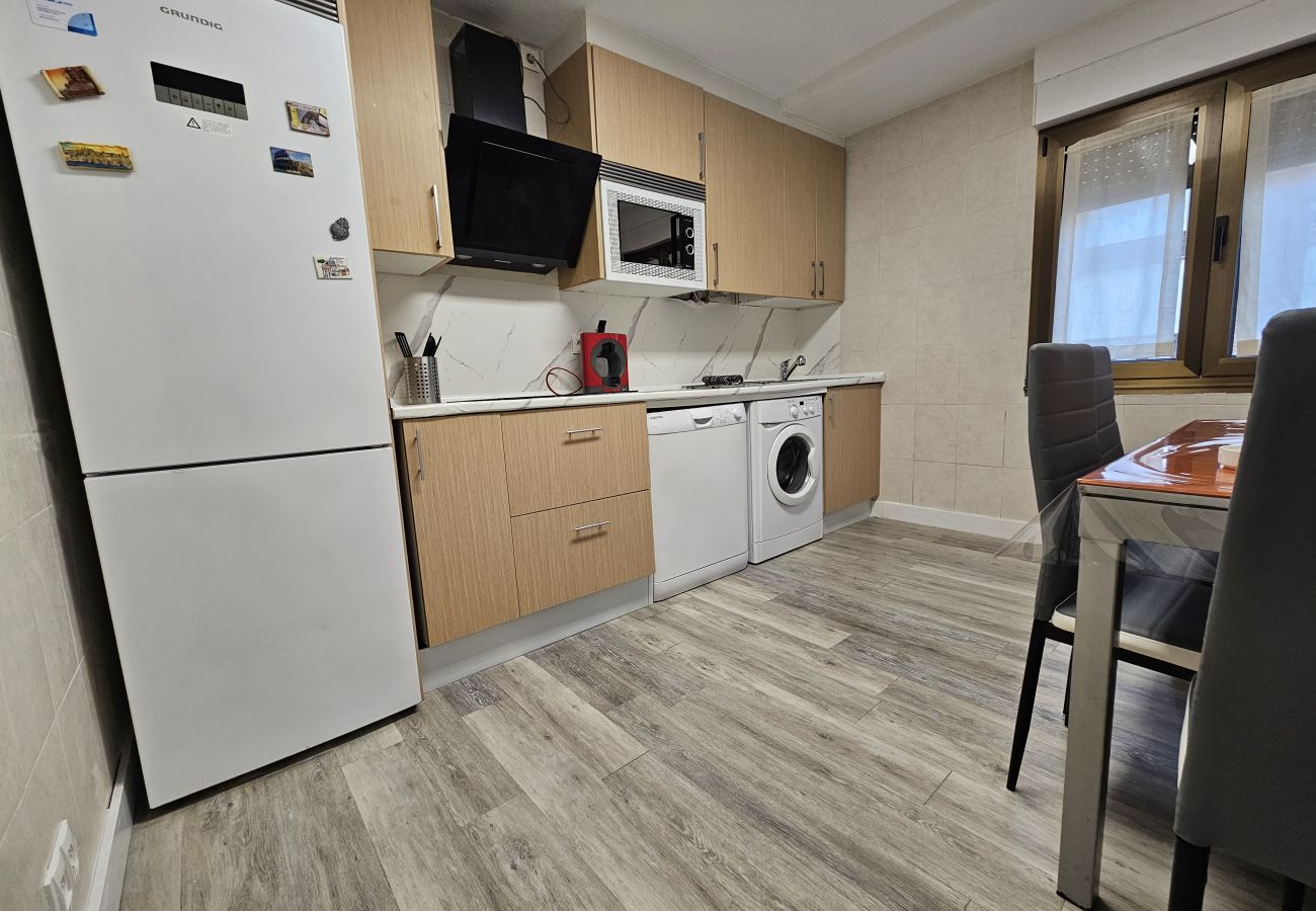 Apartamento en Gijón - 1A113 Moderno 3 dormitorios