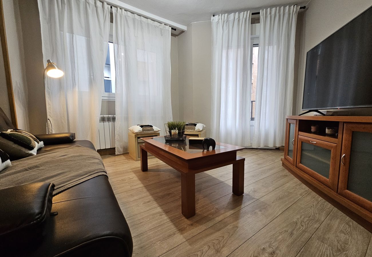 Apartamento en Gijón - 1A115 Bonito y céntrico apto a 100 m de la playa