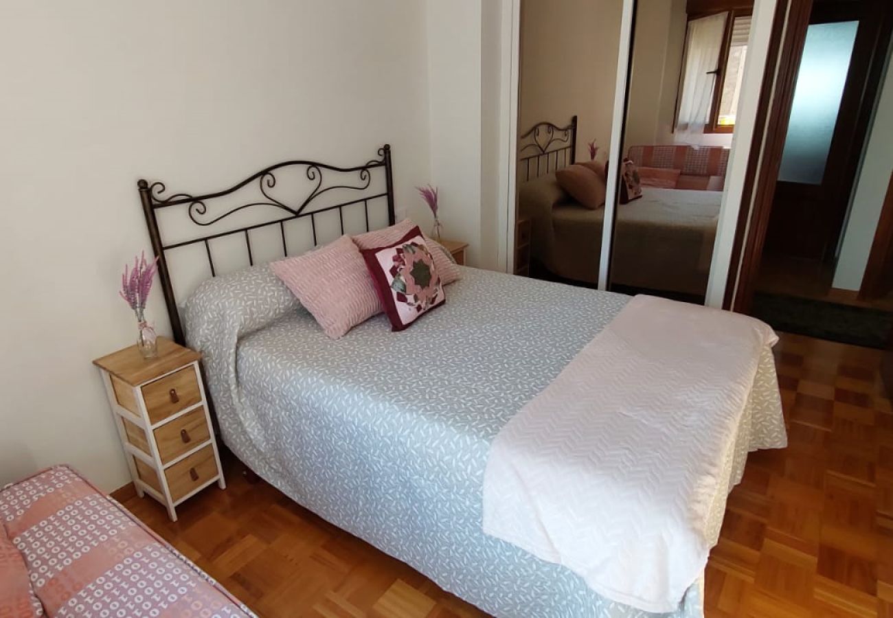 Apartamento en Gijón - 1A125 Comodo apartamento 3 dormitorios con garaje