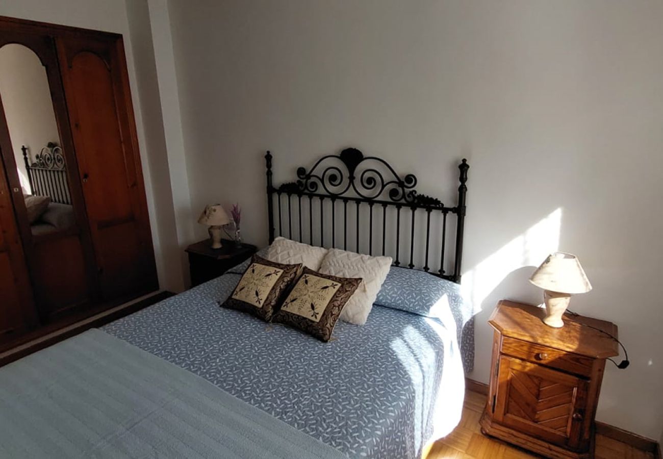 Apartamento en Gijón - 1A125 Comodo apartamento 3 dormitorios con garaje