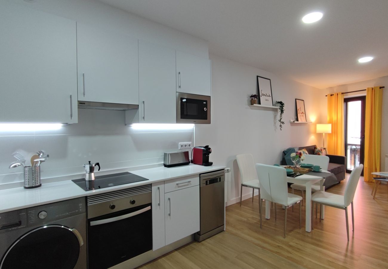 Apartamento en Oviedo - 644A2 Apartamentos Aptio