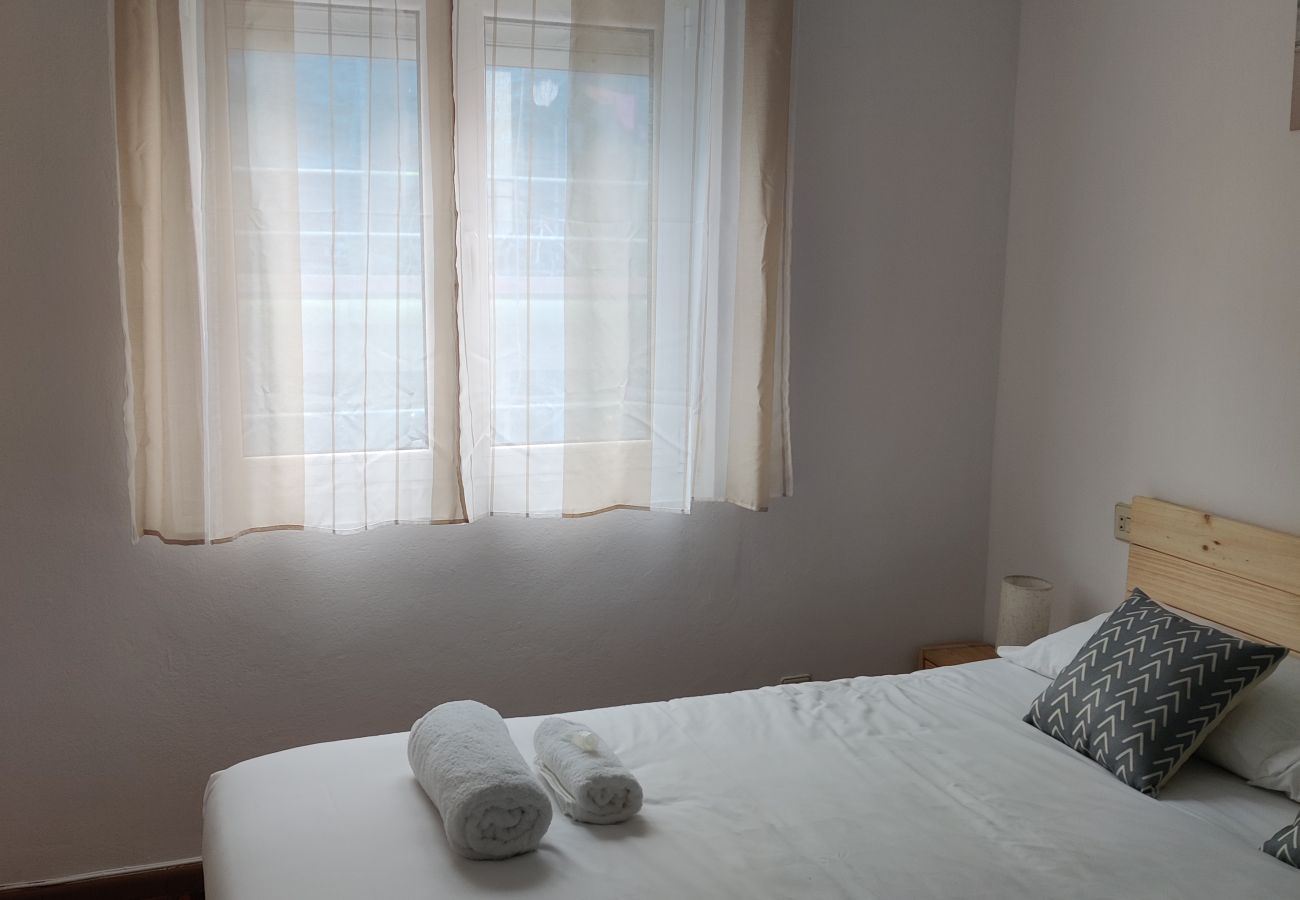 Apartamento en Gijón - 1A135 Comodo Apto 3 dormitorios