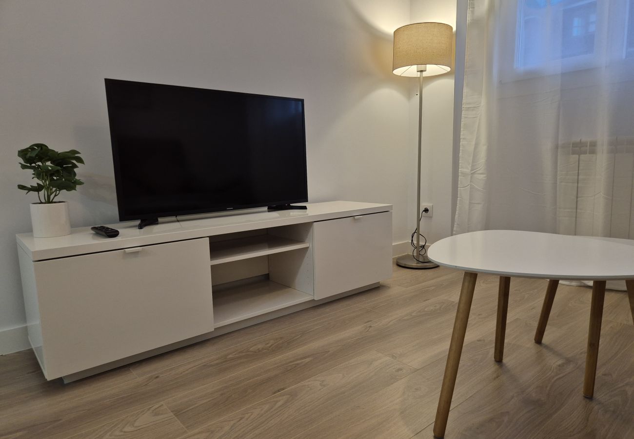 Apartamento en Oviedo - 650A Apartamento moderno, acogedor y con garaje