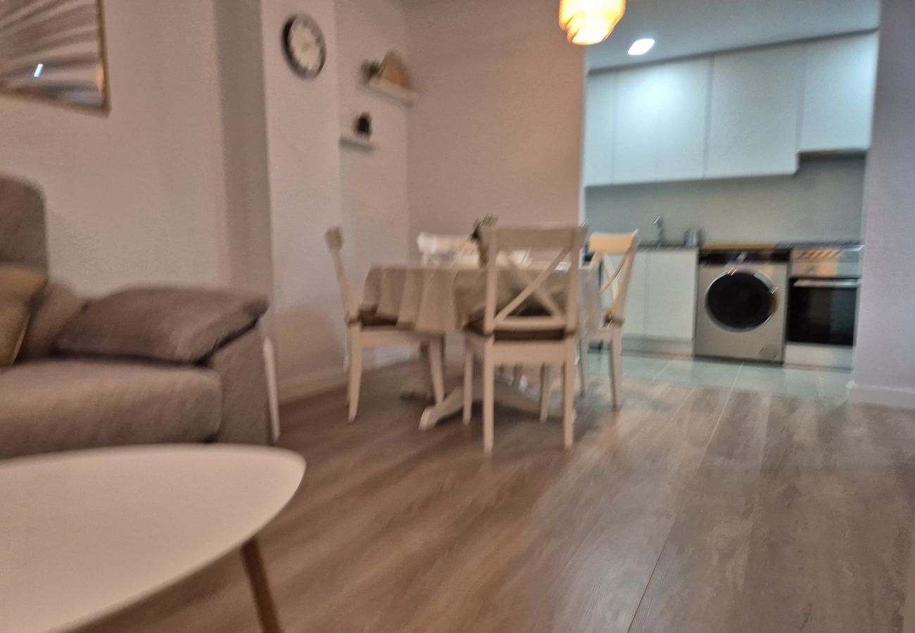 Apartamento en Oviedo - 650A Apartamento moderno, acogedor y con garaje