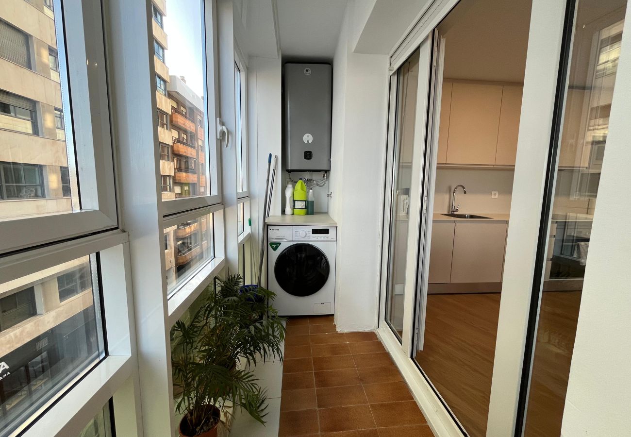 Apartamento en Gijón - 1E143 5 dormitorios en primera linea de playa 